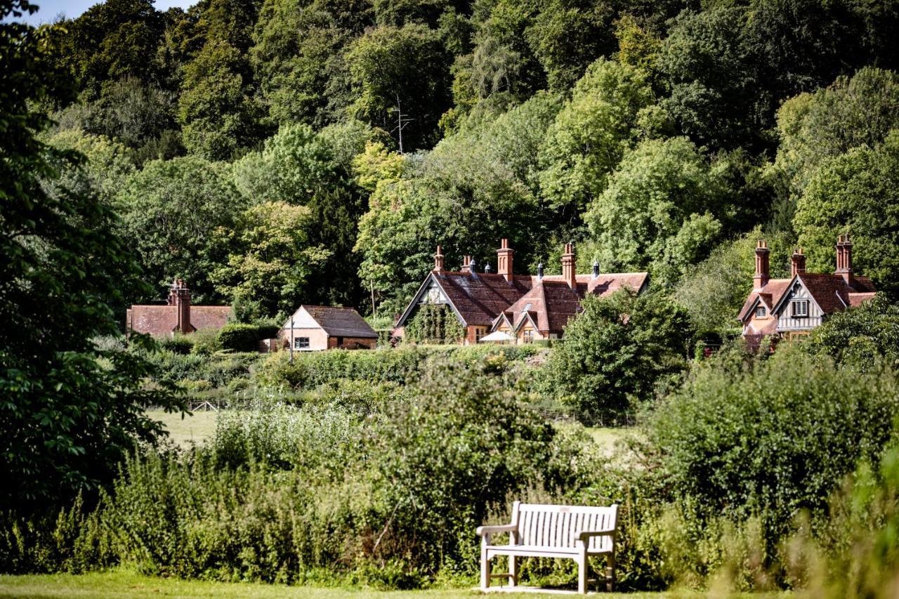 The Stag And Huntsman At Hambleden Bed and Breakfast Henley-on-Thames Buitenkant foto