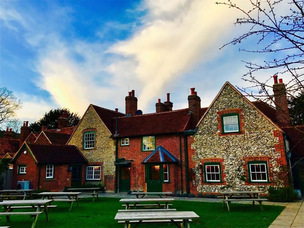 The Stag And Huntsman At Hambleden Bed and Breakfast Henley-on-Thames Buitenkant foto